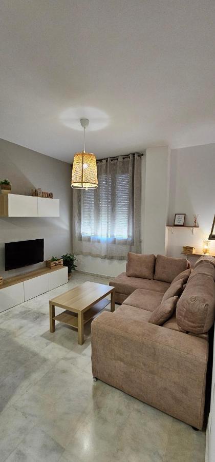 Apto Lux Sevilla Екстериор снимка