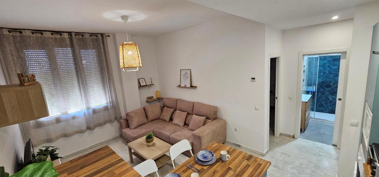 Apto Lux Sevilla Екстериор снимка