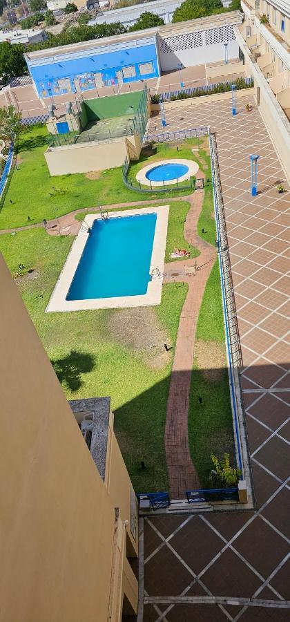 Apto Lux Sevilla Екстериор снимка