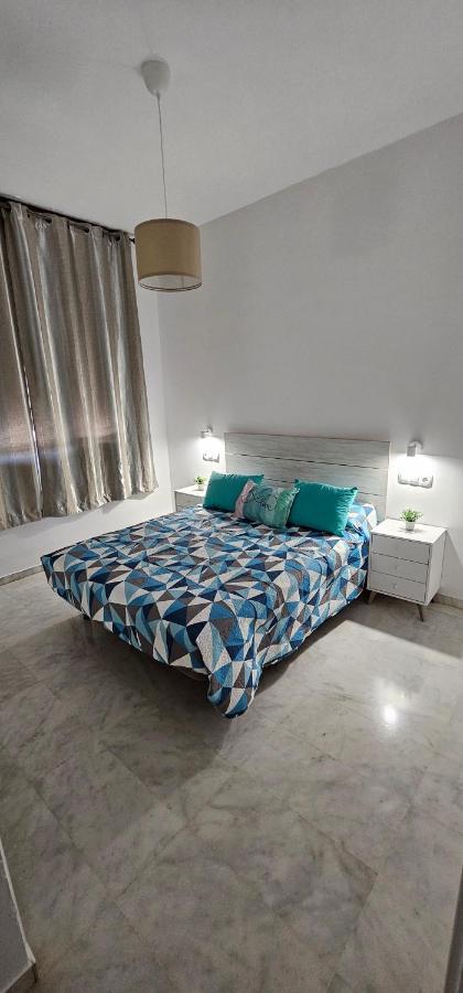 Apto Lux Sevilla Екстериор снимка